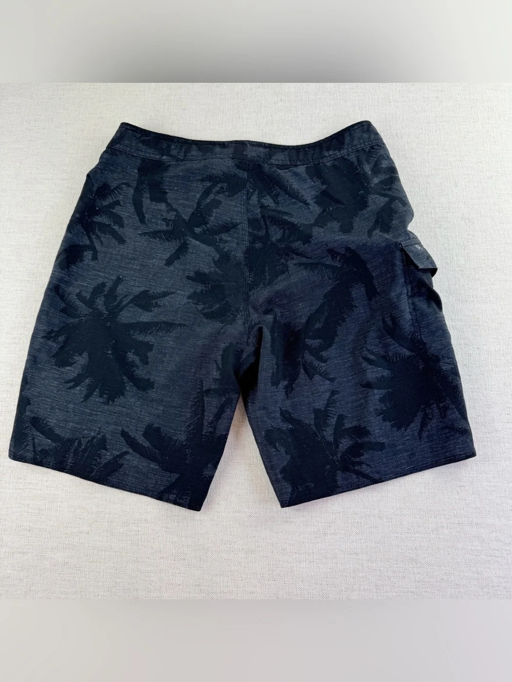 Rip‎ Curl Men's Palm-Print Swim Shorts in grey black size 32 side pocket